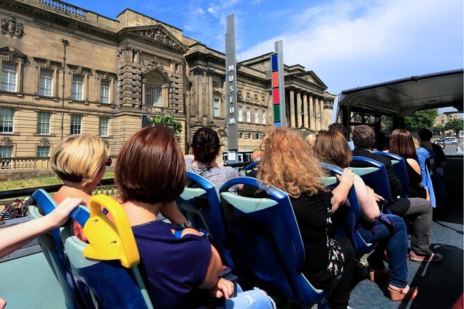 Paris Full Day City Tour on a Bus with Museum Pass Optionals - Detailed Breakdown of the Itinerary