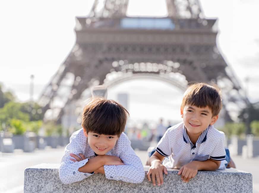 Paris: Premium Photoshoot with Iconic Eiffel Tower Views - Authentic Insights from Reviewers