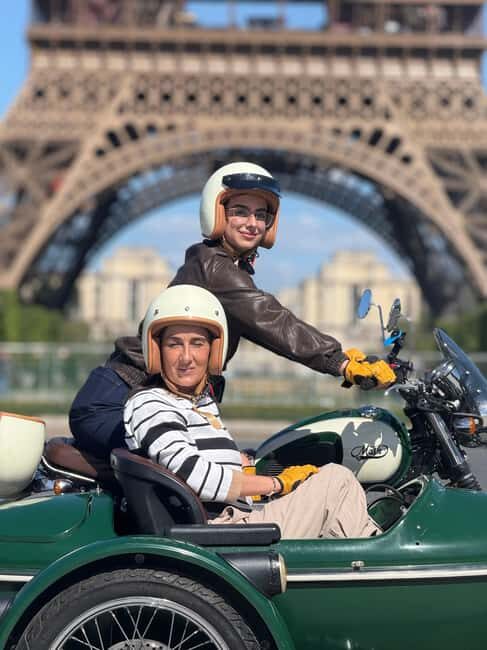 Paris: Sidecar Tour with a Filmmaker to Shoot Your Moment - The Filming and Editing Process