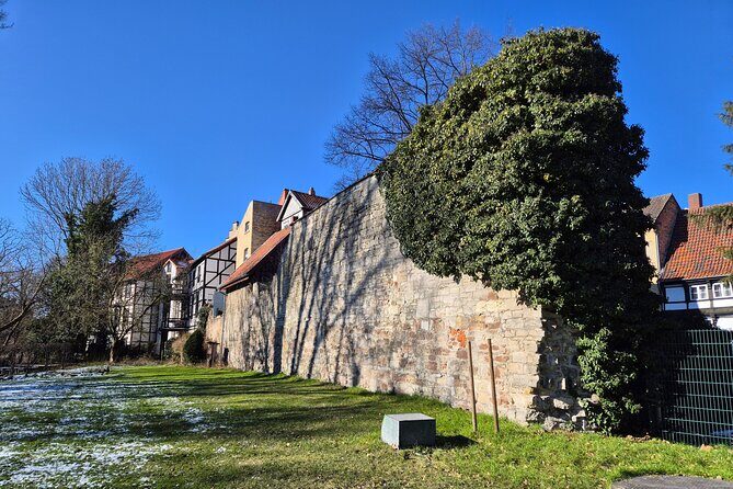 Patrician, executioner and bone carver. Brunswick in the Middle Ages. - Frequently Asked Questions