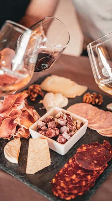 Patrimoine Gourmand: Tastings and local flavours in Viella - Tasting and Tapas: A Gourmet Conviviality