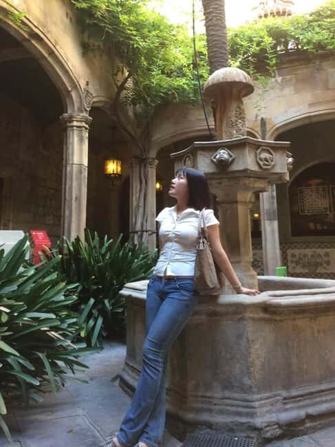 Pedrera, Casa Batlló, Gothic Quarter Photo Walk - What’s Included and How It Works