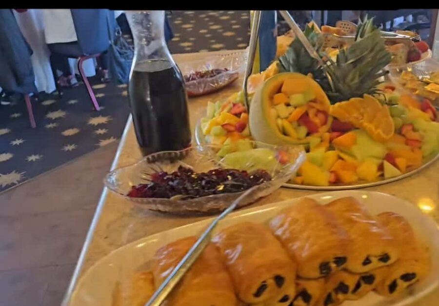 Peekskill: Fall Foliage Brunch Cruise - Who Should Consider This Cruise?