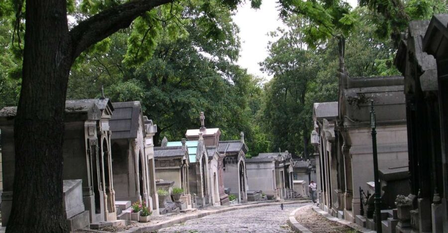Père Lachaise Cemetery Walking Tour - Semi-Private 12ppl Max - Who is this tour ideal for?