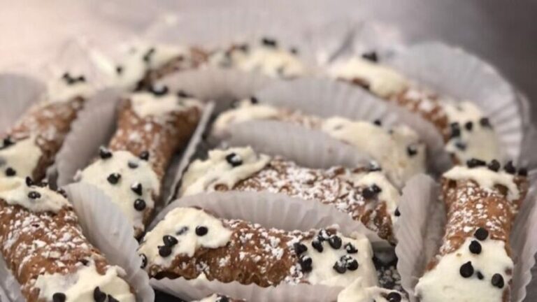 Philadelphia: Inside the Italian Market: Tasting Journey - Who Will Enjoy This Tour?