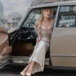 PHOTO Tour Paris: Luxury Photoshoot & Vintage Car Ride - Iconic Sights with a Personal Touch