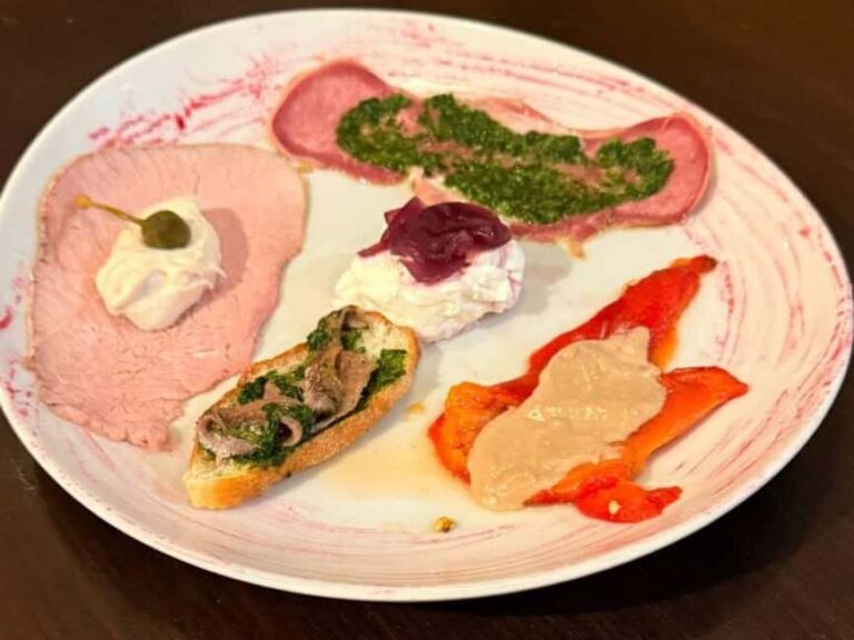 Piedmontese Tapas with Wine in Turin - Why This Experience Works