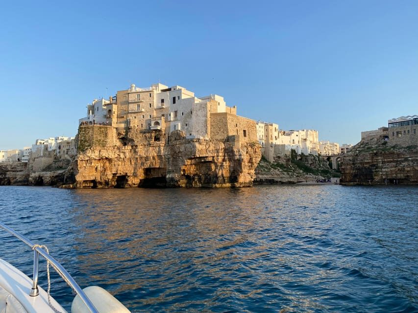 Polignano a Mare: Tour of Barca Tra Grotte with Aperitivo - Detailed Breakdown of the Itinerary