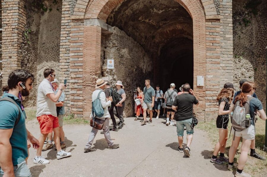 Pompeii and Amphitheatre group tour with an archaeologist - What Makes This Tour Stand Out?