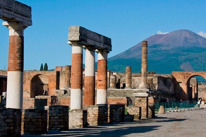 Pompeii and Vesuvius Tour with Lunch - FAQ
