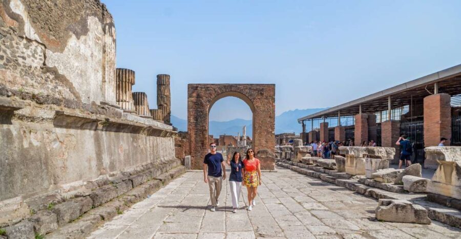 Pompeii: Small Group Tour with an Archaeologist - What Makes This Tour Stand Out?