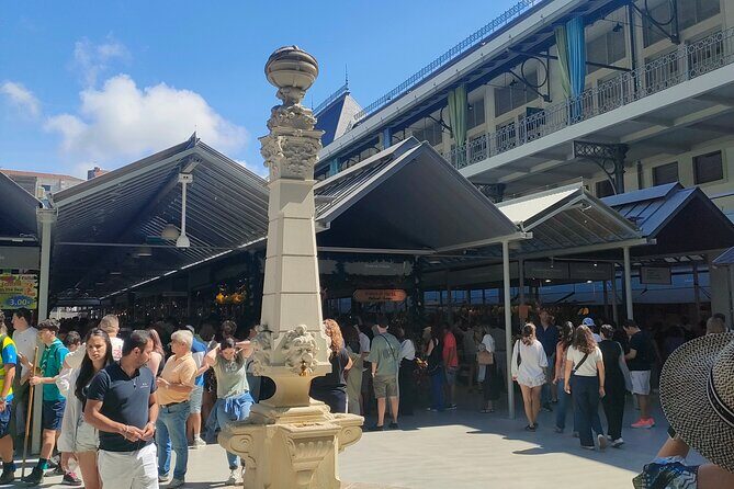 Porto with a Local Private City Tour and Lunch - Transport and Duration: Why They Matter