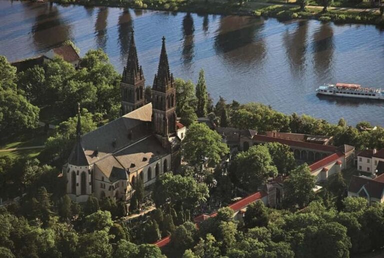 Prague: Private 2 & Half-Day City Tours with Local Guide - Why Choose a Private, Customizable Tour?