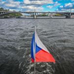 Prague: Vltava River Cruise with Jazz Music and Commentary - Setting the Scene: What to Expect on the Vltava River Cruise