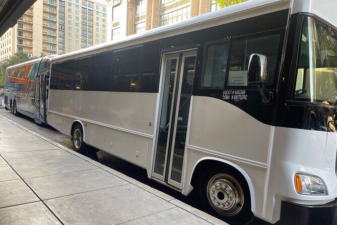 Private Austin Bergstrom Airport Transfer Charter Bus to Austin - What to Expect on the Day