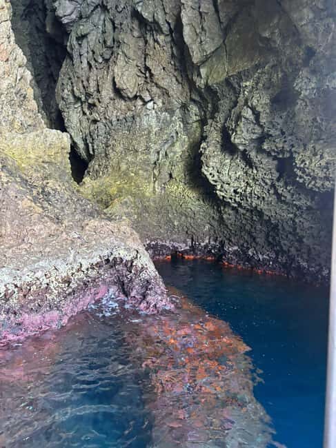 Private boat tour in Taormina with aperitif - Itinerary Breakdown: What You’ll See and Do