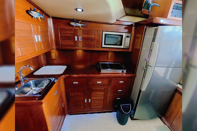 Private Luxury Fishing for 8 Hours in Cancun - Who Is This Tour Best For?