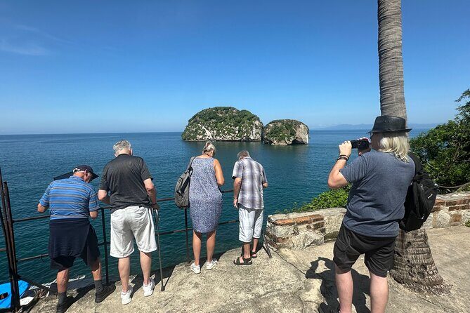 Private Puerto Vallarta Journey Through the Heart of the City - Exploring the Neighborhoods