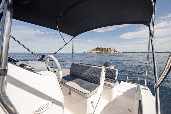 Private Speedboat Tour to Rovinj Islands and South Coves - Detailed Breakdown of the Itinerary