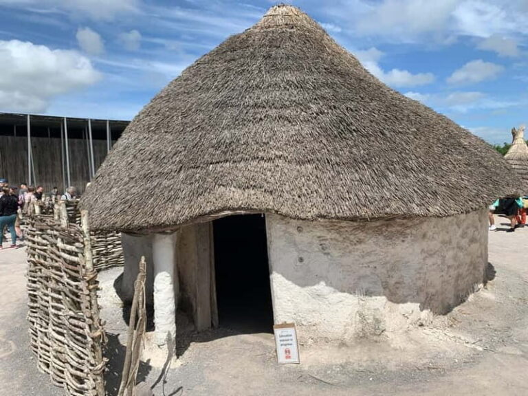 Private Stonehenge Tour from London with Optional Guide - The Journey to Stonehenge: What You Can Expect