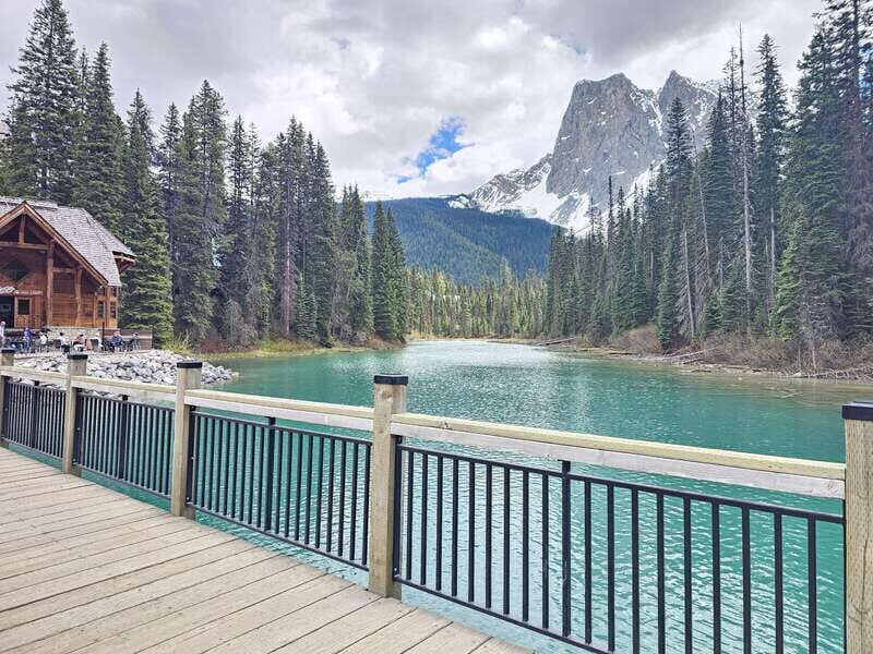 Private Tour Banff/Emerald Yoho Customized Sightseeing - Who Would Love This Tour?