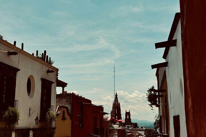 Private Tour Guide in San Miguel de Allende - The Experience of the Guides: Knowledgeable and Approachable
