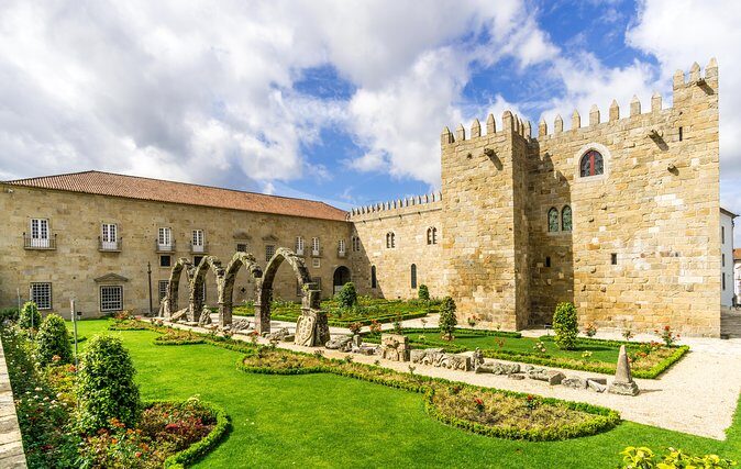 Private Tour: Guimares and Braga Day Trip from Porto - Why This Tour Offers Good Value  
