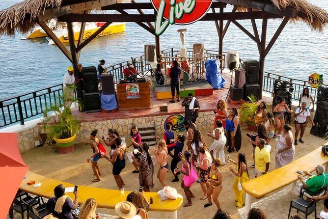 Private Tour to 7 Mile Beach Ricks Cafe with ATV from Montego Bay - Who Is This Tour Best For?