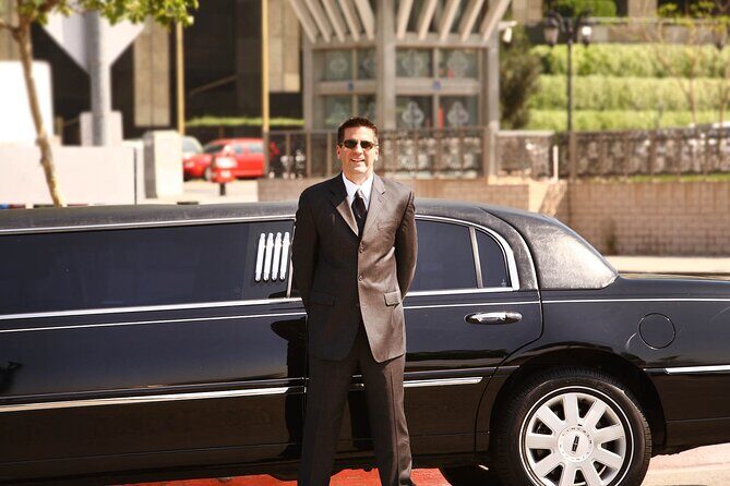 Private Transfer in a Luxury Vehicle to and/or from SAT Airport - How the Experience Shapes Up