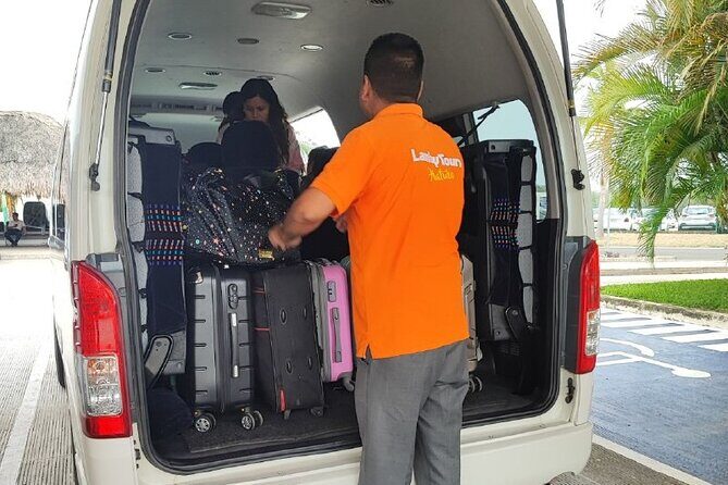 Private Transfer Oaxaca to Puerto Escondido - Who Gets the Most Value?