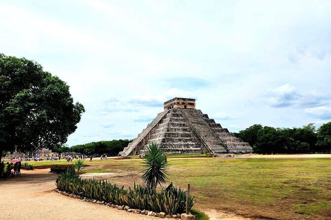 Private Transportation to Chichen Itza  Transportation Only - Analyzing the Value