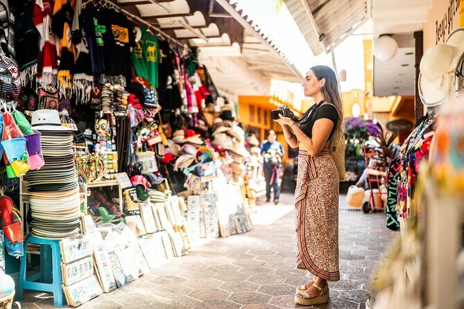 Private Walking Tour Seattle Delights at Fremont Frolic - The Sweet Side of Fremont: Theo Chocolate