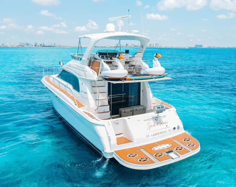 Private yacht ride in Cancun - The Pros and Cons Based on Real Insights