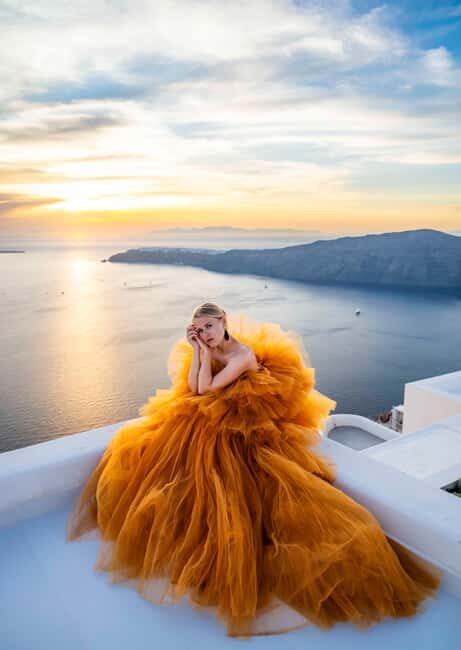 Proffessional Flying Dress Photoshoot with 50 edited photos - How the Experience Works: Step-by-Step Breakdown