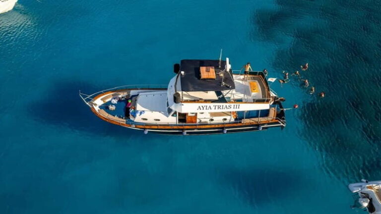 Protaras: Luxury Blue Lagoon Cruise / 3H, 2 Swim Stops - The Vessel and Onboard Comfort