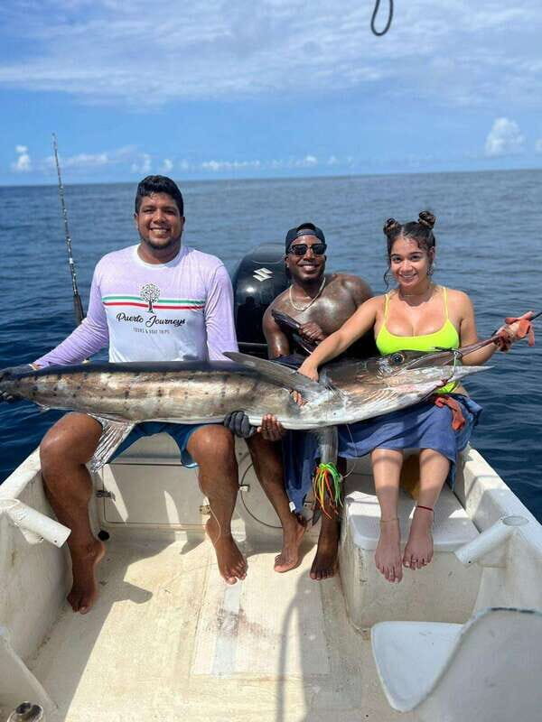 Puerto Escondido: Fishing Boat Trip with Buffet Lunch - The Buffet Lunch and Local Flavor