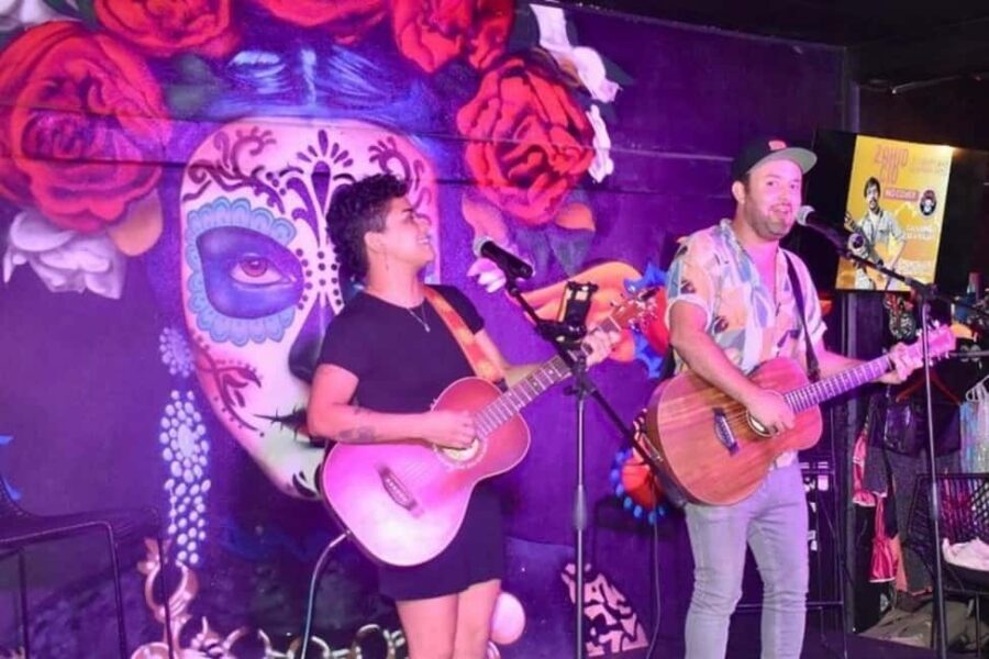 Puerto Vallarta: Cabaret Show with Cocktails & Costumes - Practical Details & Tips