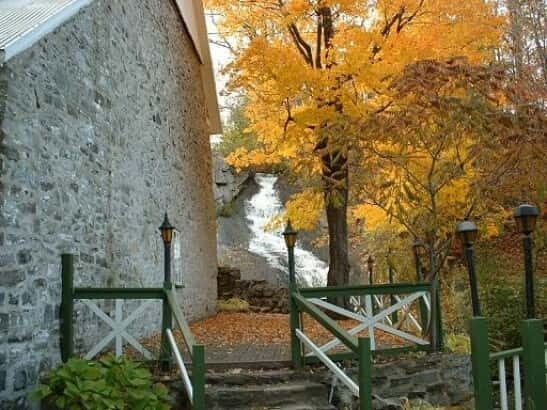 Quebec: City Tour, Montmorency Falls & Île d'Orléans Tour - Montmorency Falls: The Showstopper