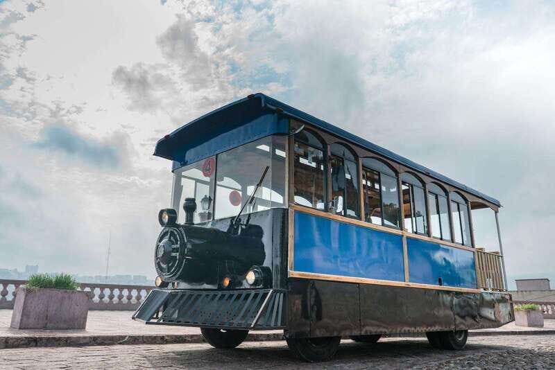 Querétaro: Tranvia Classic Trolley Car Guided Tour - Landmark Highlights