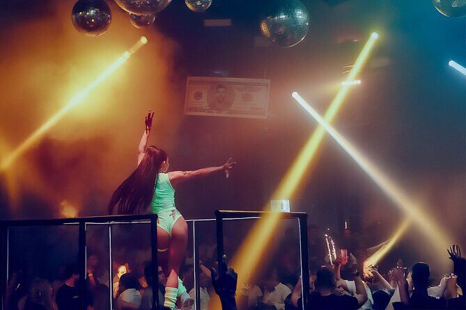 Rakata Unlimited Drinks - The Atmosphere and Experience