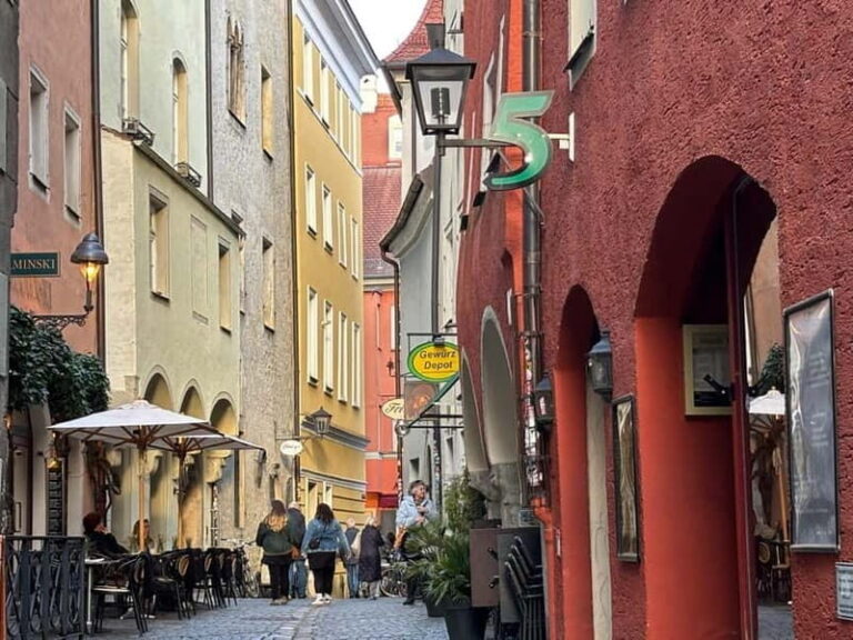 Regensburg Unveiled: Through Its People, Art and Flavors - Deep Dive into the Itinerary