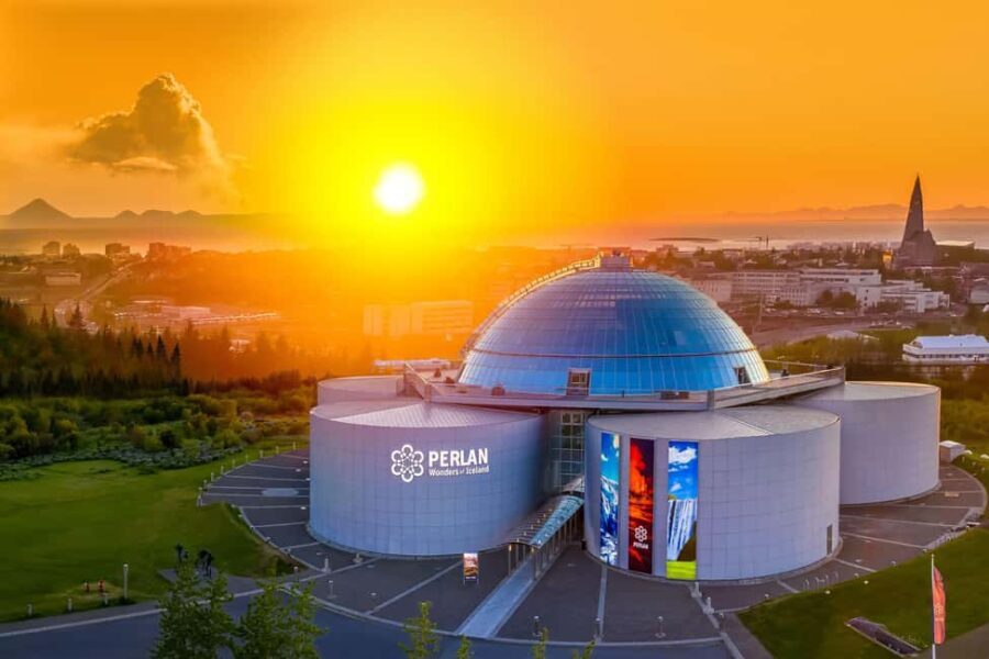 Reykjavik: Perlan - Wonders of Iceland Experience - Highlights of the Experience