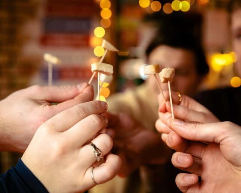 Reykjavik: Private Food and Beer Tour with a Local Guide - What’s Included and Practical Details