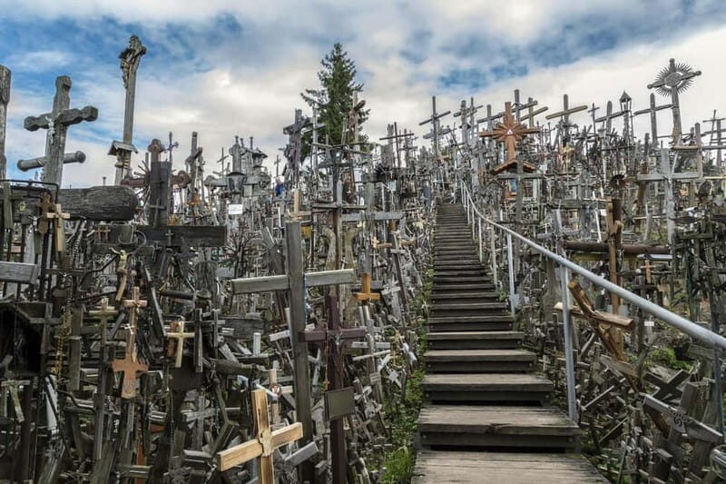 Riga: Hill of Crosses, Rundle Palace, & Bauska Castle Tour - Detailed Breakdown of Each Stop