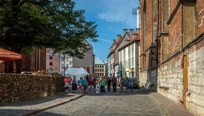 Riga: Private Old Town Walking Tour - Why It’s Worth Considering