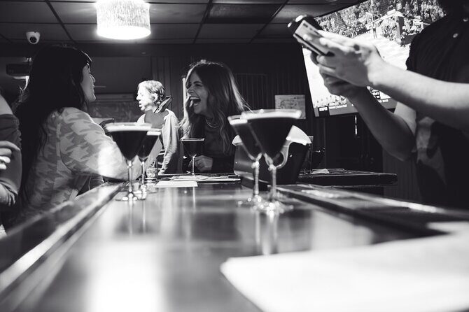 Rise and Dine Food Tour in Vintage Style Trolley - Meeting the People Behind the Plates