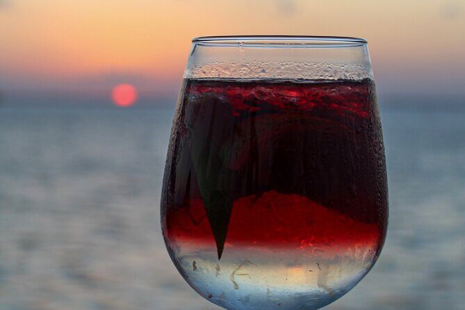 Romantic Dinner Touring the Nichupté Lagoon in Galeón - Why Choose This Experience?
