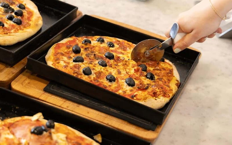 Rome: Pizza and Tiramisù Cooking Class with Glass of Wine - A Closer Look at the Experience