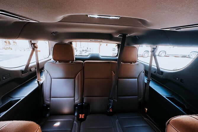 Roundtrip Deluxe Suburban Transportation - Who Should Book This?