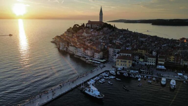 Rovinj: Sunset Speedboat Tour with Dolphin Watching - The Route and Highlights